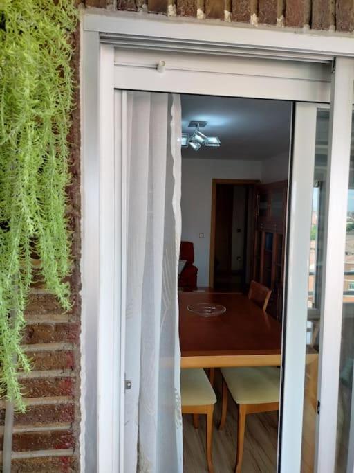 Apartamento Deluxe El Camino Alcalá de Henares Екстериор снимка