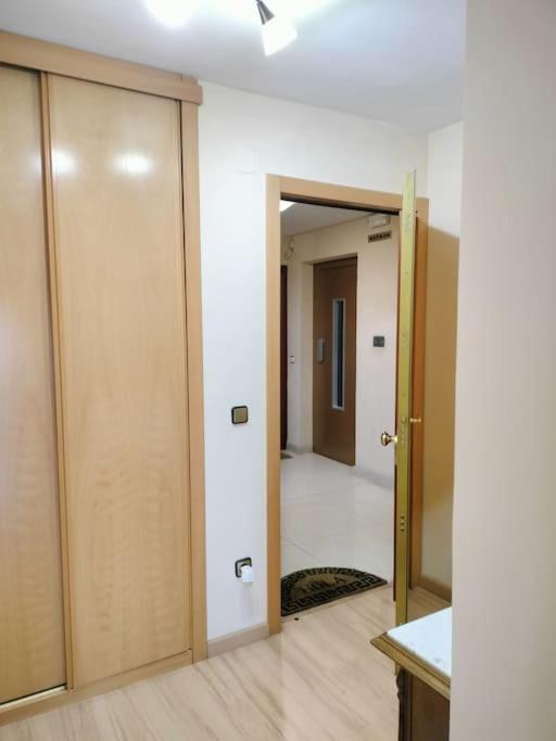 Apartamento Deluxe El Camino Alcalá de Henares Екстериор снимка