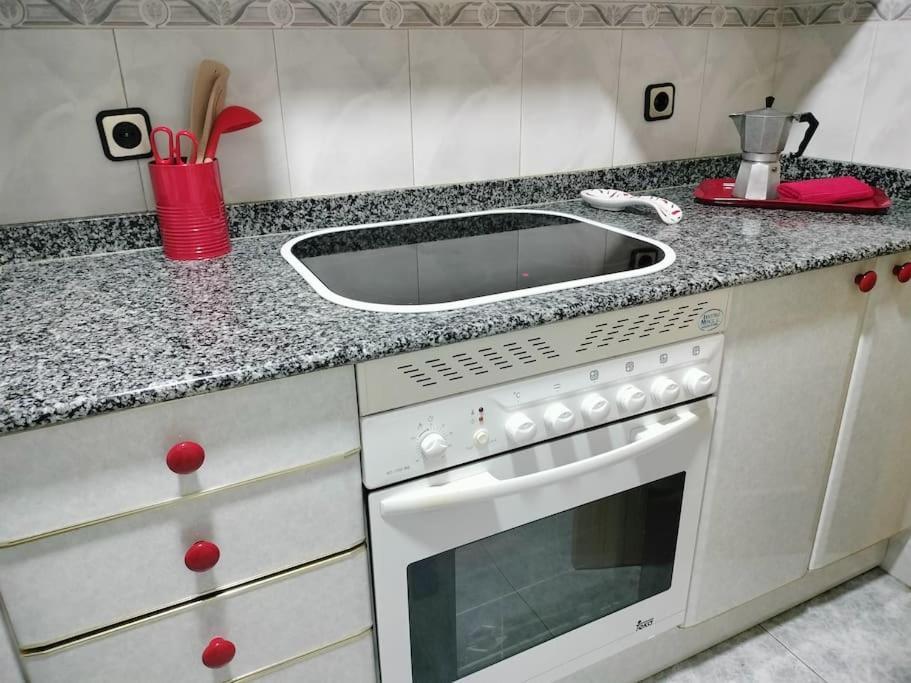 Apartamento Deluxe El Camino Alcalá de Henares Екстериор снимка